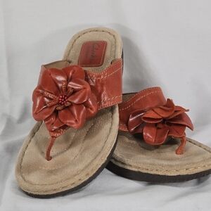 Clarks Artisan Floral Leather Wedge Thong Sandals Orange Size 7.5 M No Box